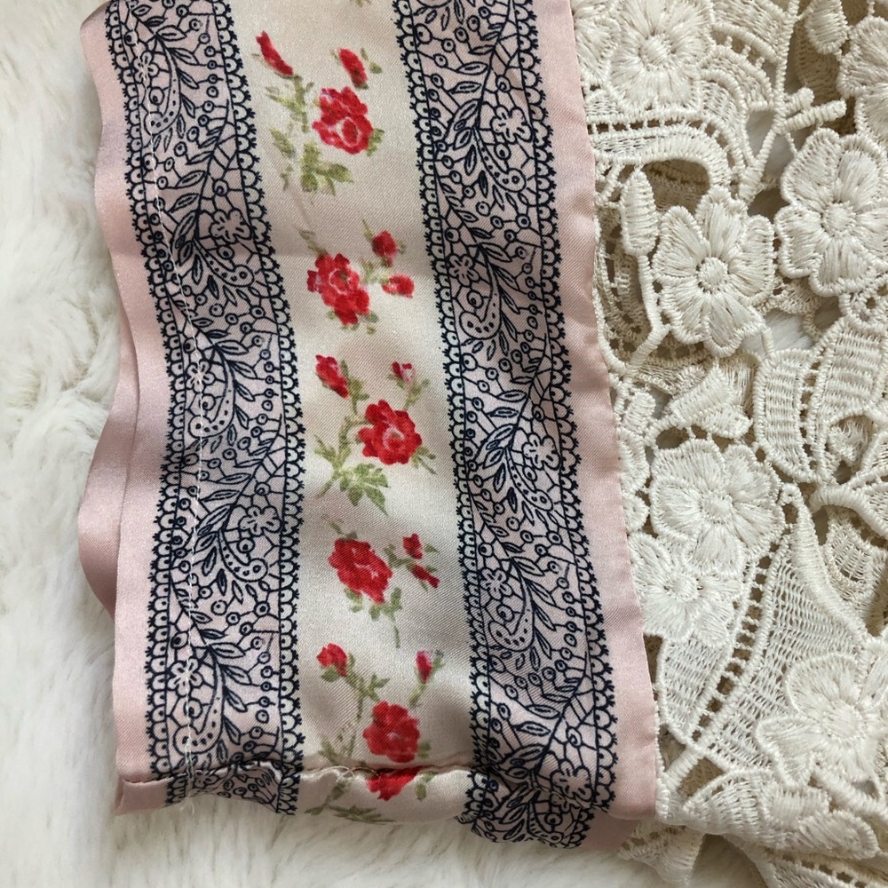 Tiny Blouse - image 4